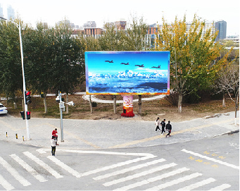 习水户外大屏广告投放要点。